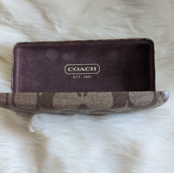 Coach C Monogram Hard Clamshell Eye Glasses Case - Picture 7 of 7